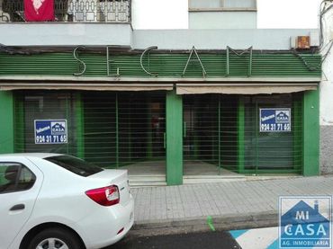 Local comercial en venda a OVIEDO