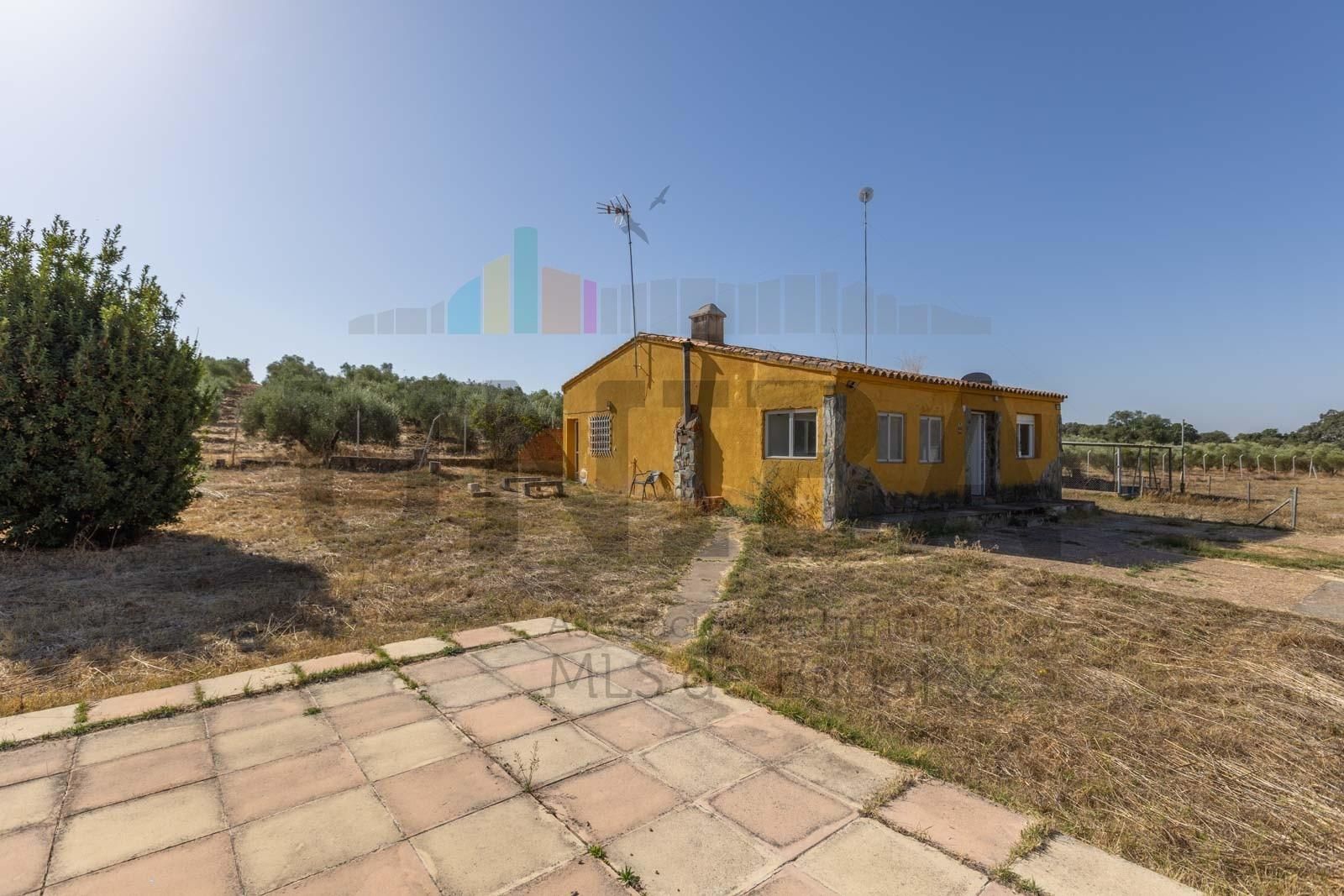 House or chalet for sale in Badajoz Capital  with Private garden, Terrace and Storage room