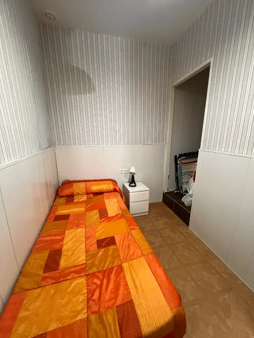 Bedroom of Flat for sale in Cádiz  with Parquet flooring, Furnished and Oven