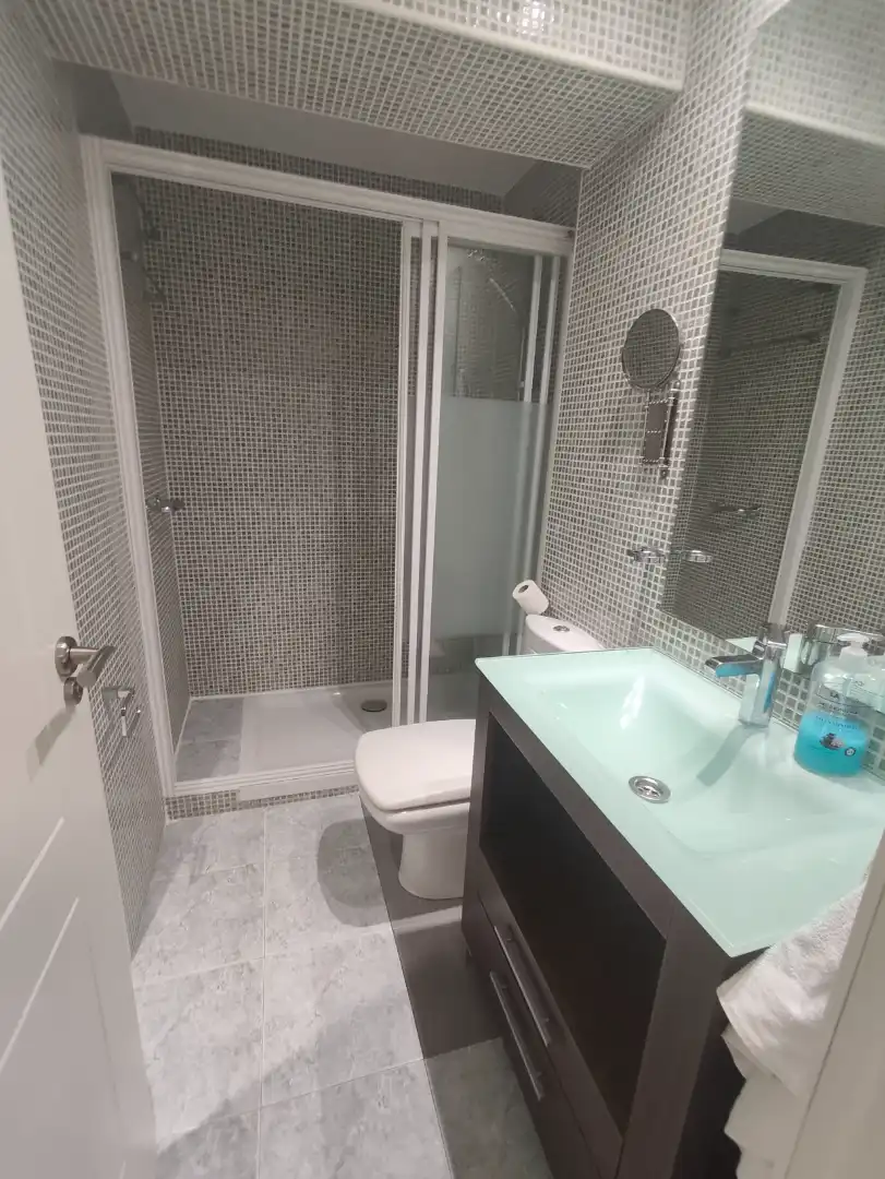 Baño de Piso en venta en Madrid con Aire acondicionado, Calefacción y Parquet