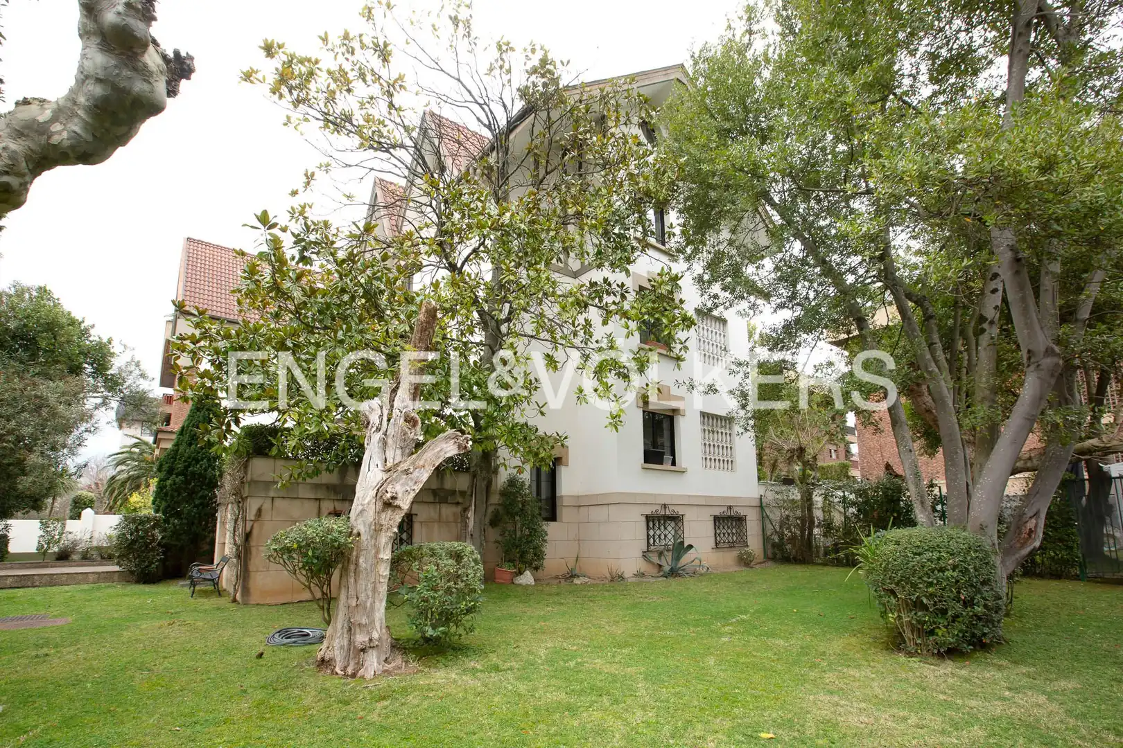 Vista exterior de Piso en venta en Getxo  con Calefacción, Jardín privado y Parquet