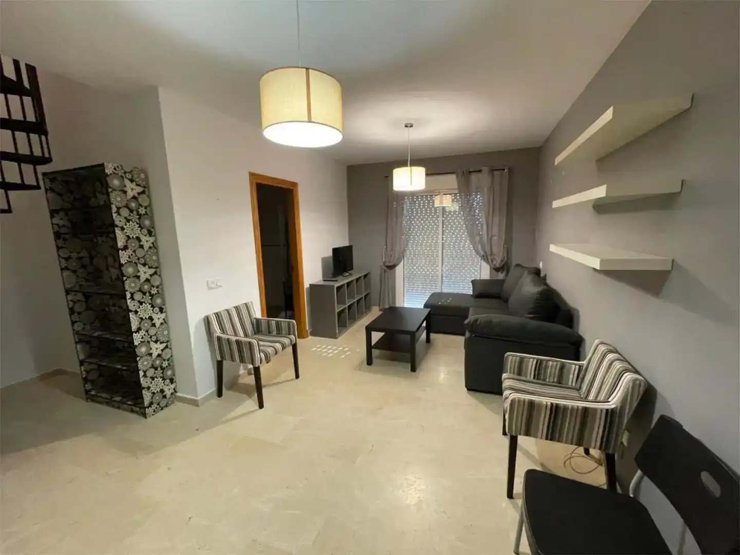 Sala d'estar de Àtic en venda en Algeciras amb Balcó