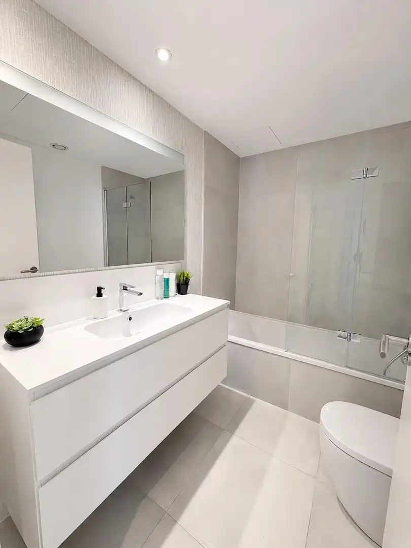 Bathroom of Flat for sale in  Palma de Mallorca  with Air Conditioner, Private garden and Terrace