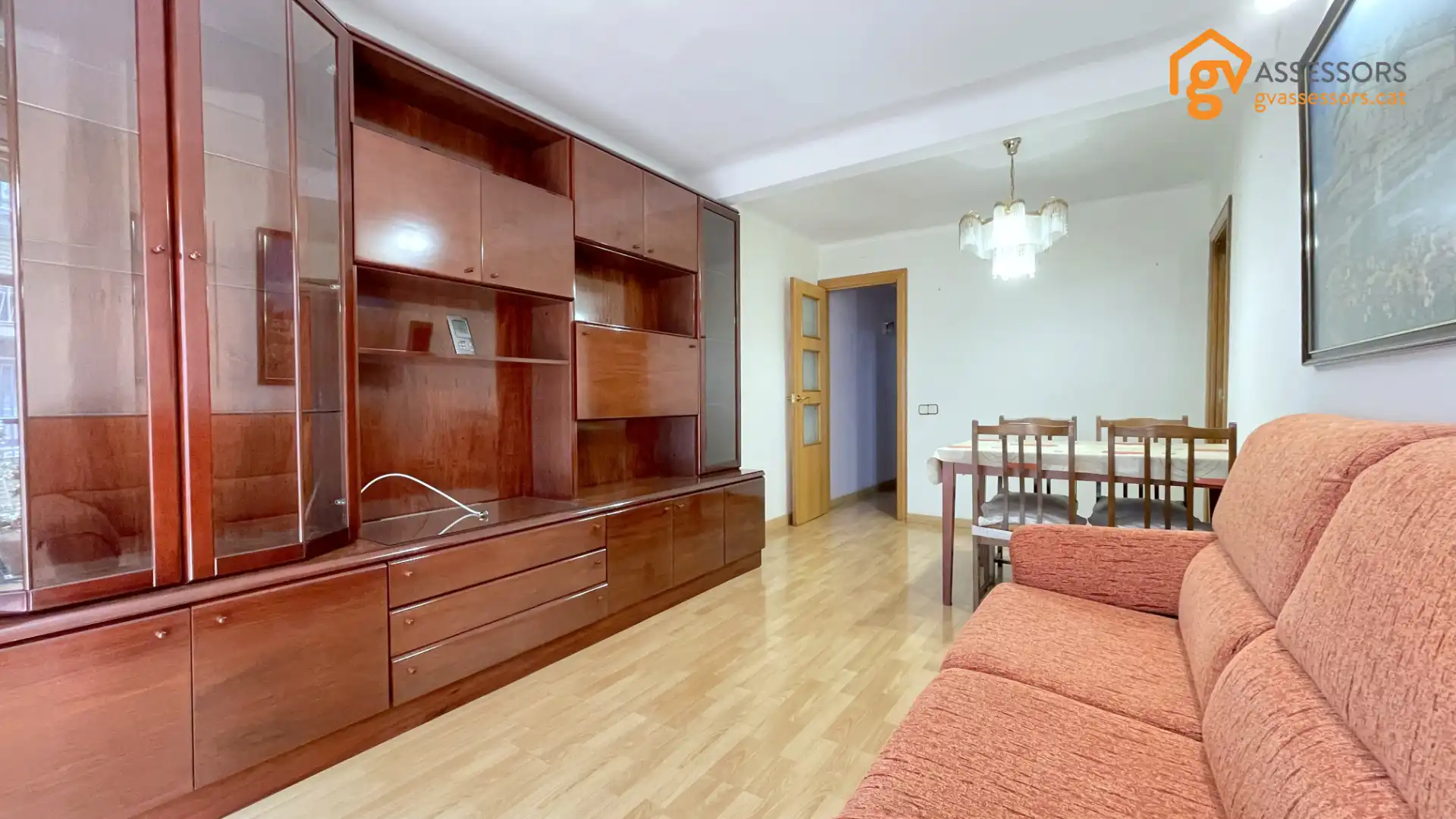 Sala d'estar de Pis en venda en Barcelona amb Forn, Balcó i Internet