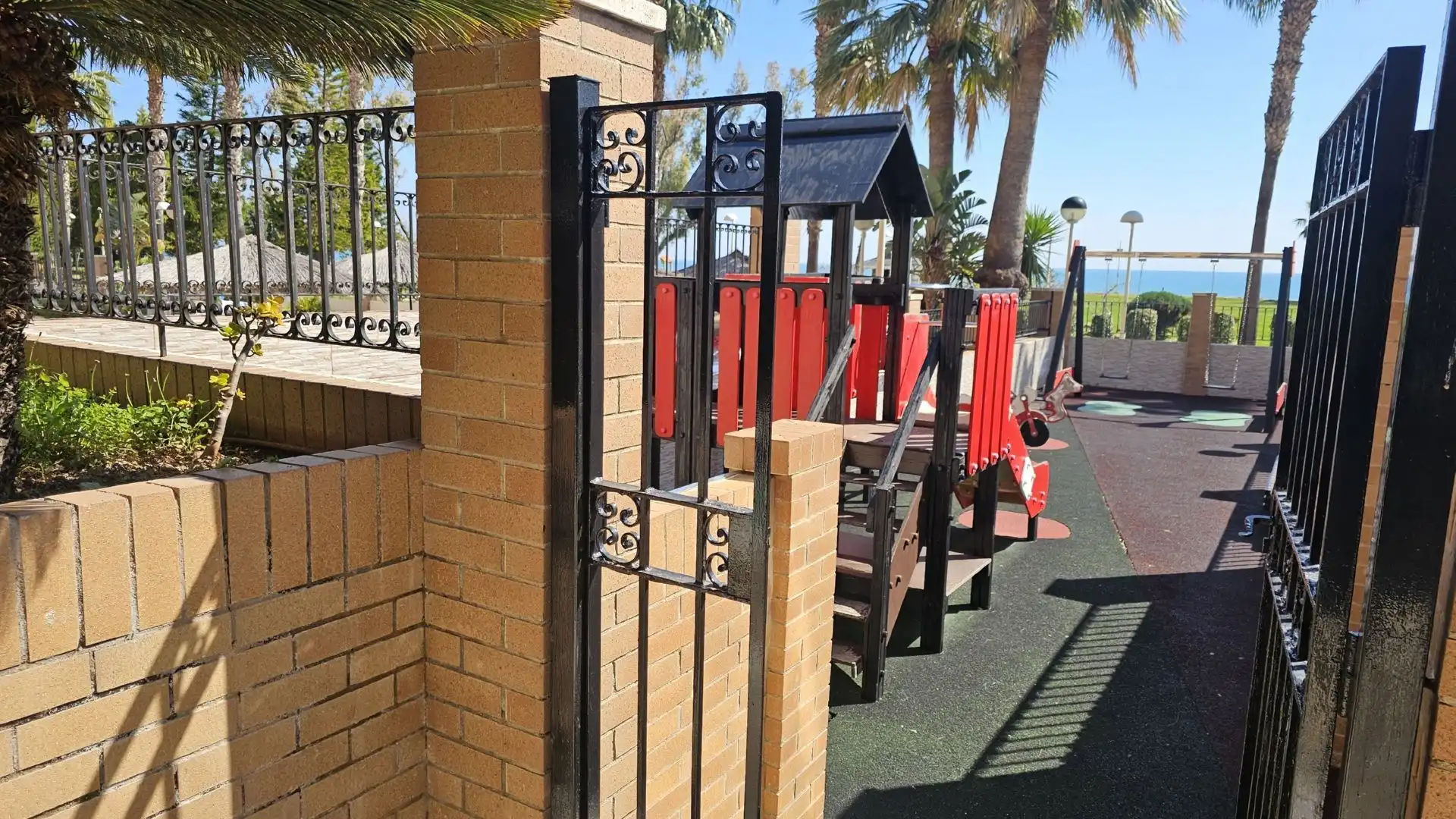 Vista exterior de Apartament en venda en Oropesa del Mar / Orpesa amb Aire condicionat, Calefacció i Terrassa