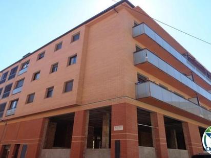 Vista exterior de Apartament en venda en Figueres amb Aire condicionat, Calefacció i Terrassa