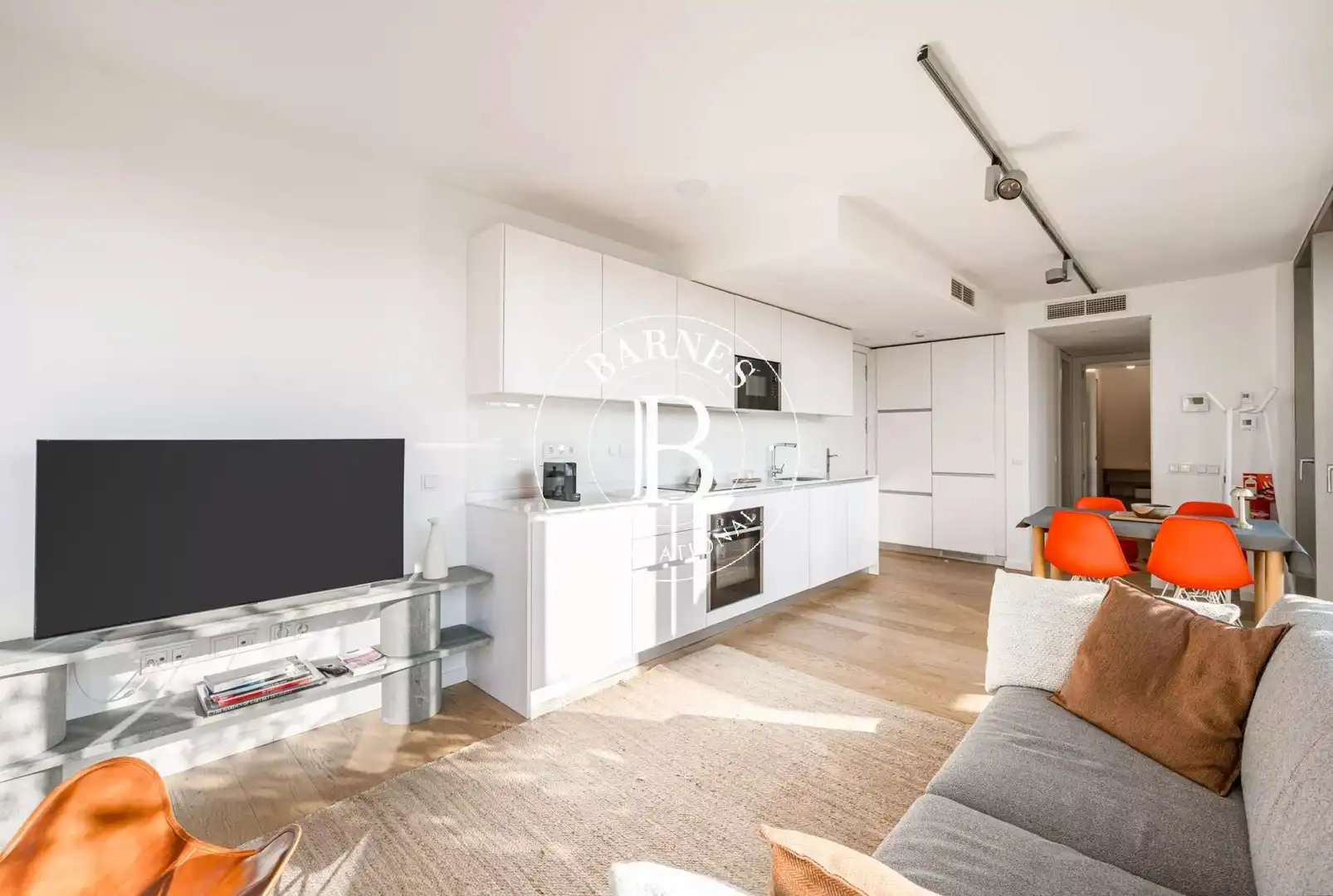 Sala d'estar de Àtic de lloguer en Madrid amb Aire condicionat, Calefacció i Terrassa