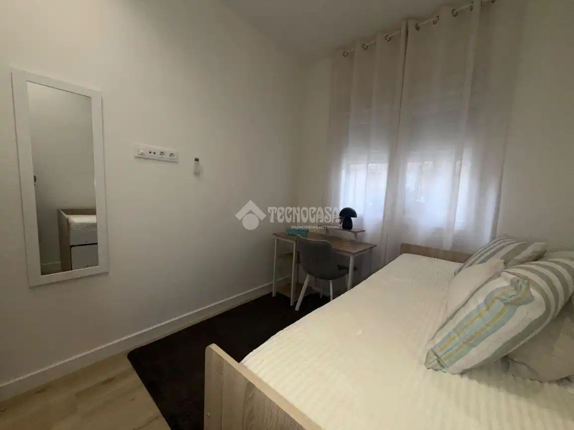 Flat for sale in C. de San Eulogio, imagen 11