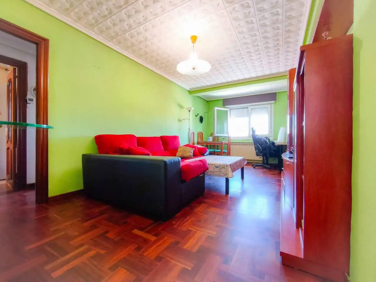 Living room of Apartments for sale in Burgos  with Heating, Parquet flooring and Terrace