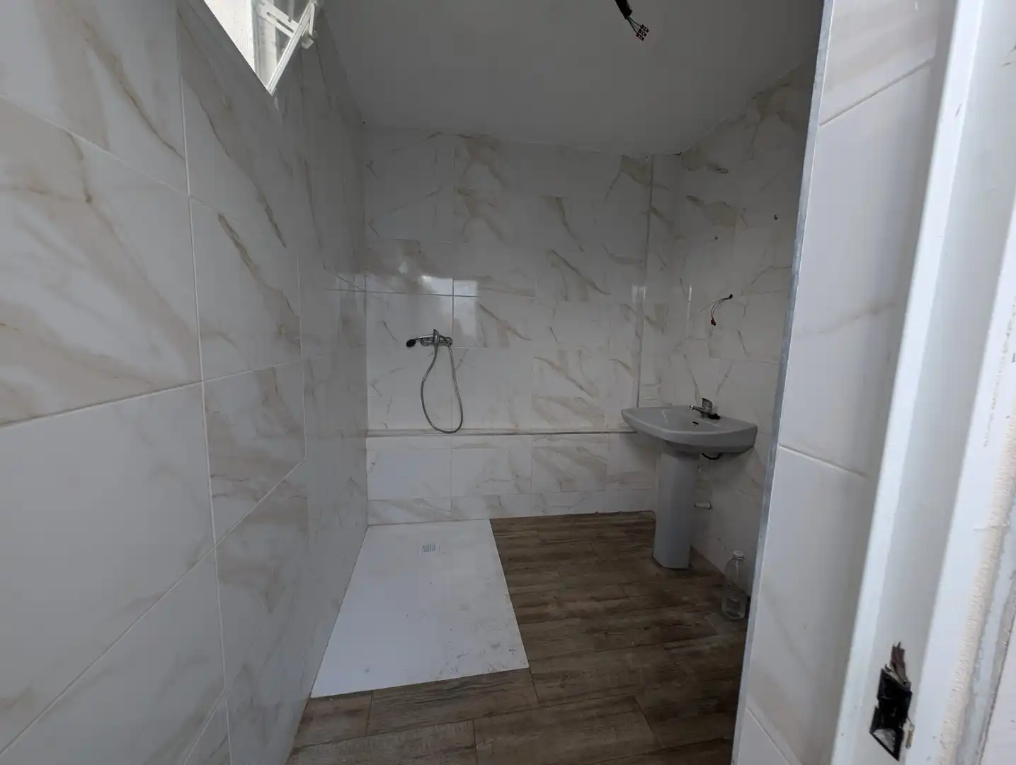Bathroom of Houses for sale in Alcaudete
