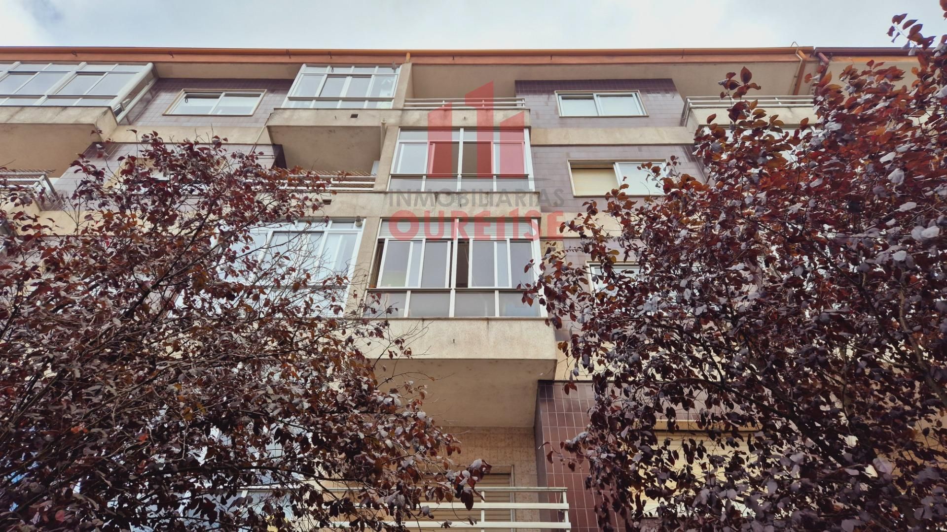 Vista exterior de Pis de lloguer en Ourense Capital  amb Calefacció i Balcó