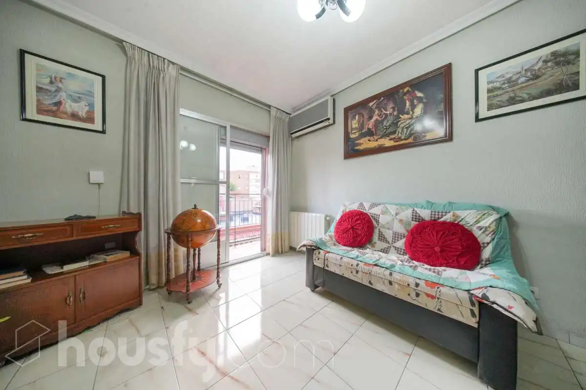 Habitación de Piso en venta en Carabanchel