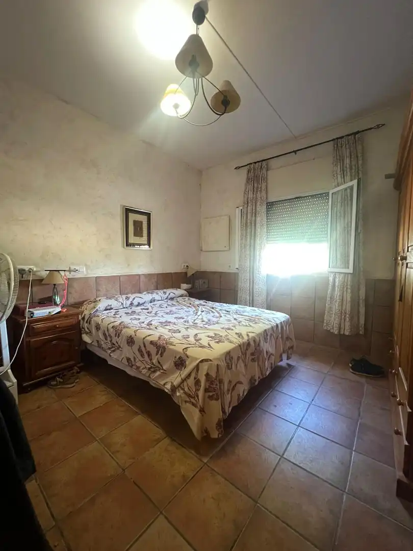 Habitación de Casa o chalet en venta en Carmona con Trastero y Piscina