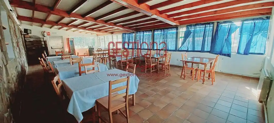 Local en venda en Entrambasaguas amb Moblat