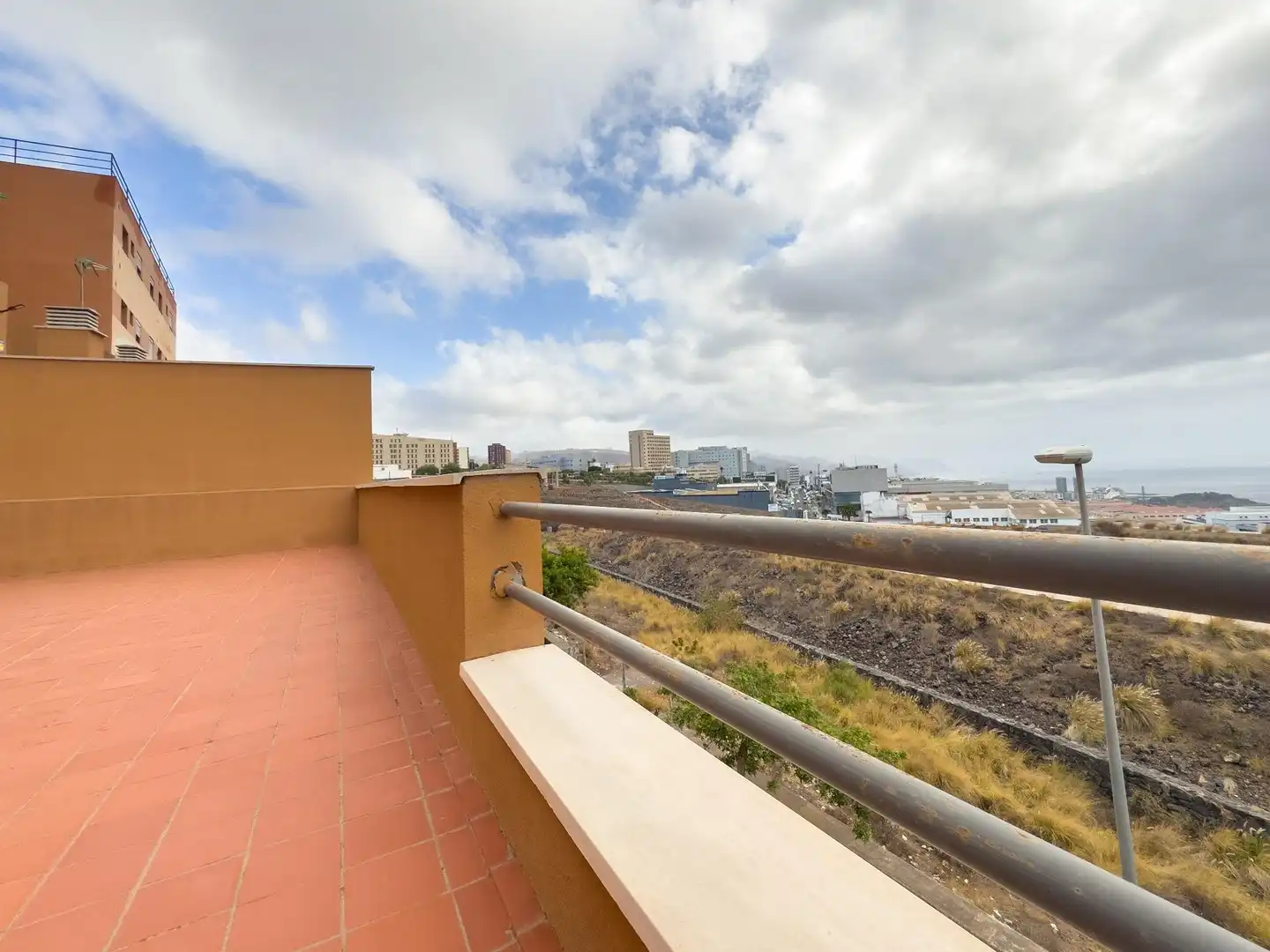 Vista exterior de Casa adosada en venda en Santa Cruz de Tenerife amb Terrassa