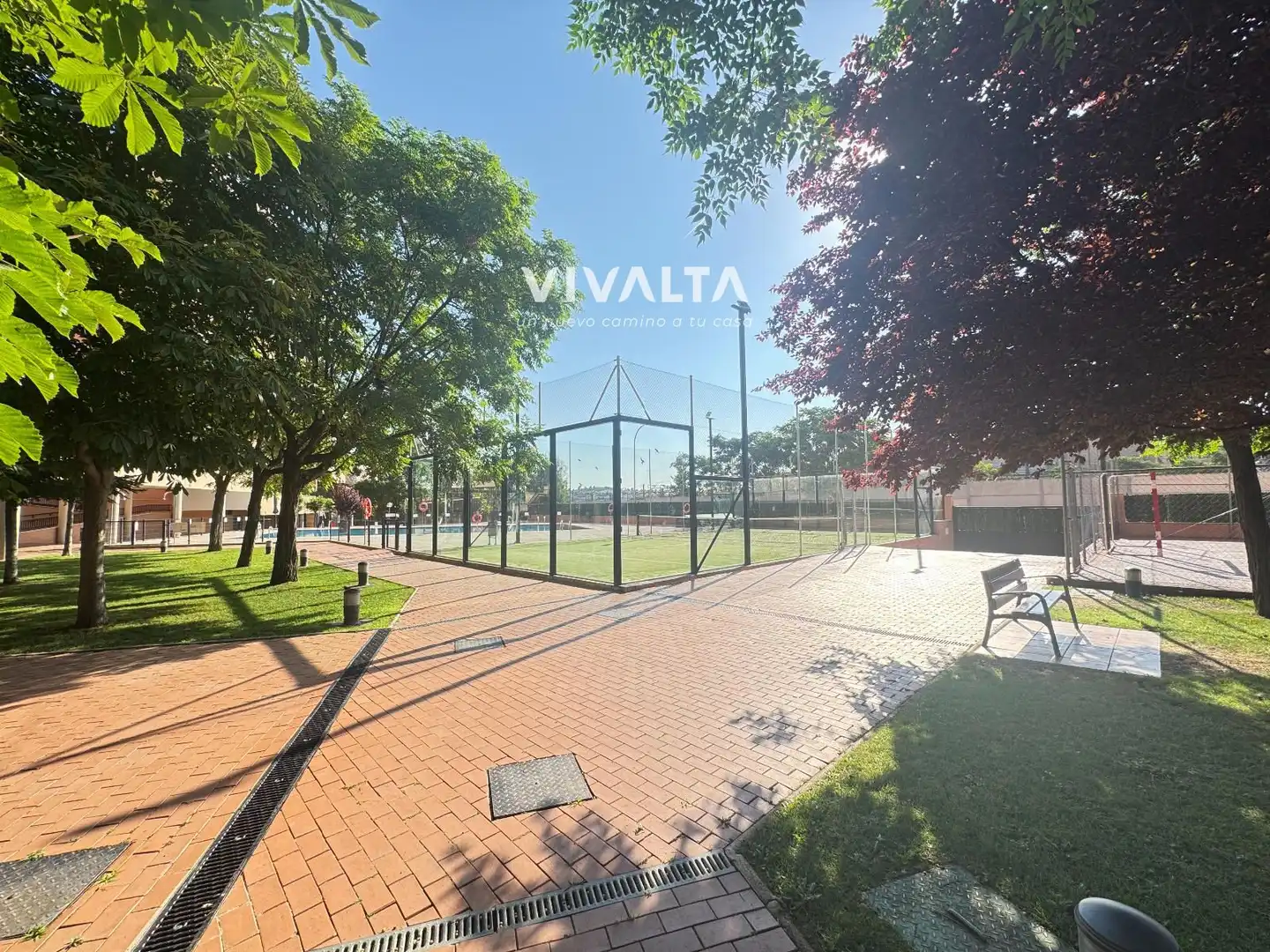 Exterior view of Flat for sale in Madrid  with Air Conditioner, Heating and Storage room
