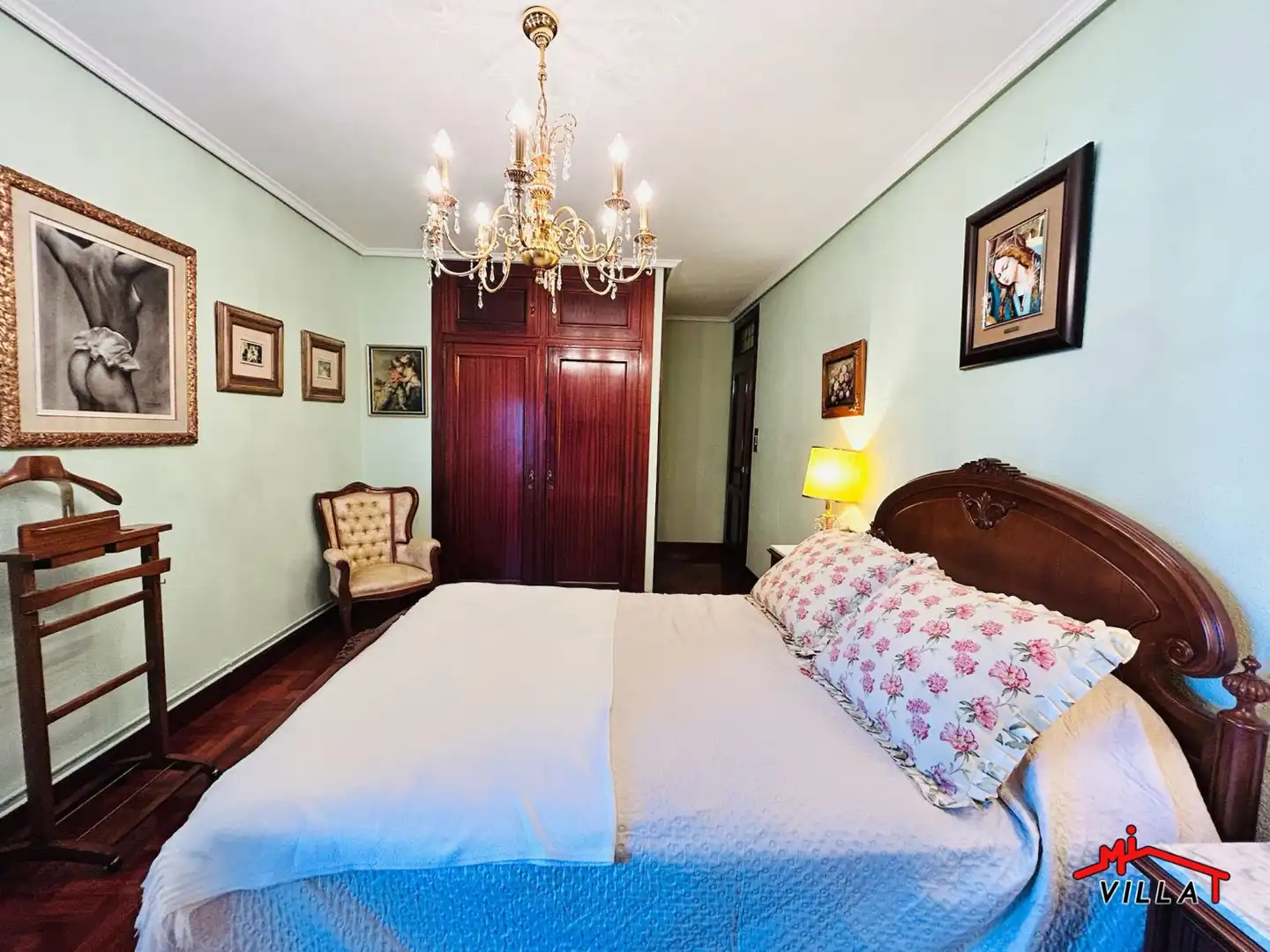 Habitación de Piso en venta en Laredo con Calefacción, Terraza y Amueblado