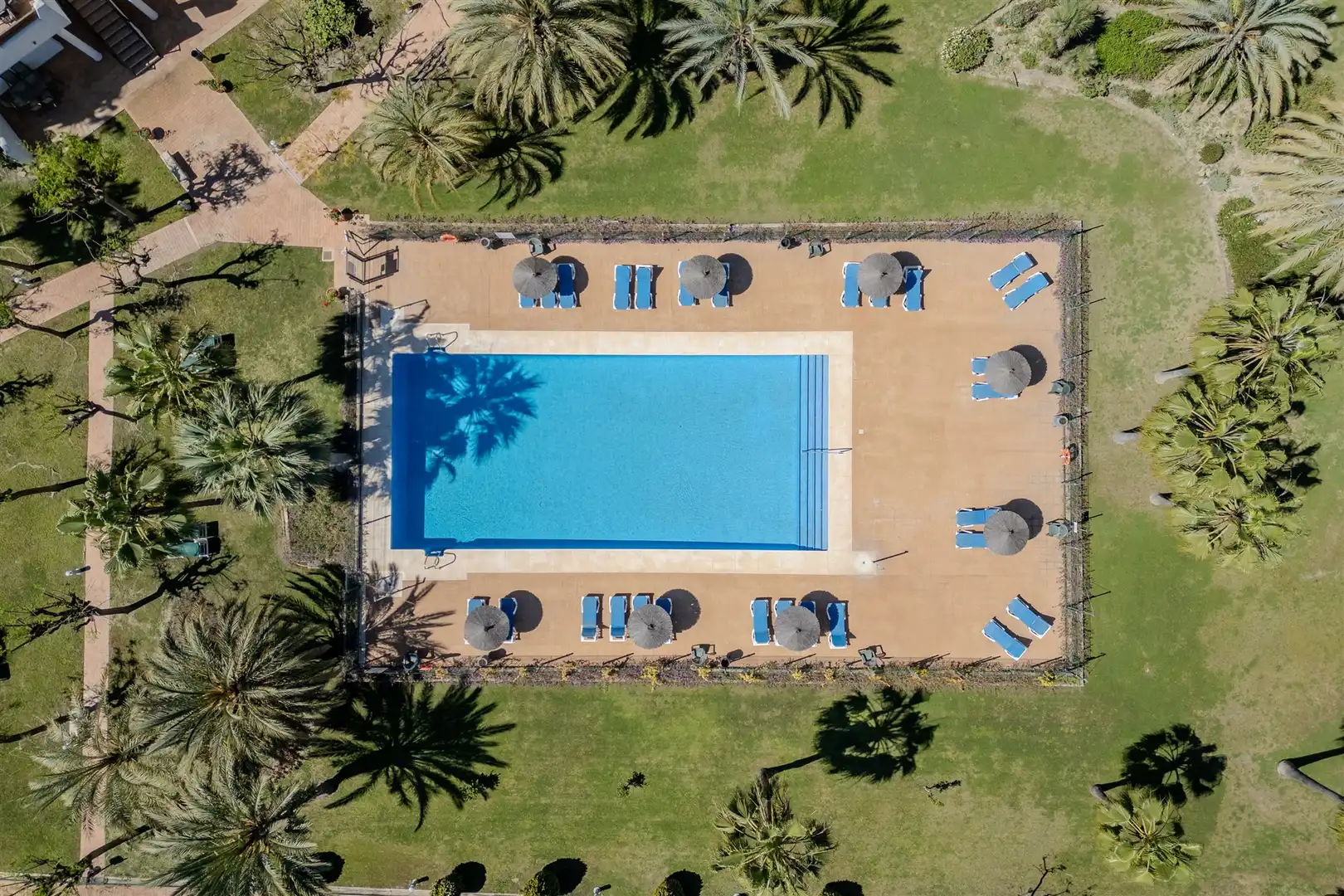 Piscina de Casa o xalet en venda en Estepona