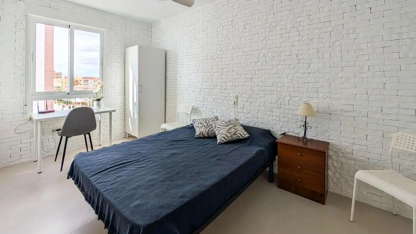 Schlafzimmer von Wohnung zum Verkauf in Santa Pola mit Klimaanlage und Terrasse