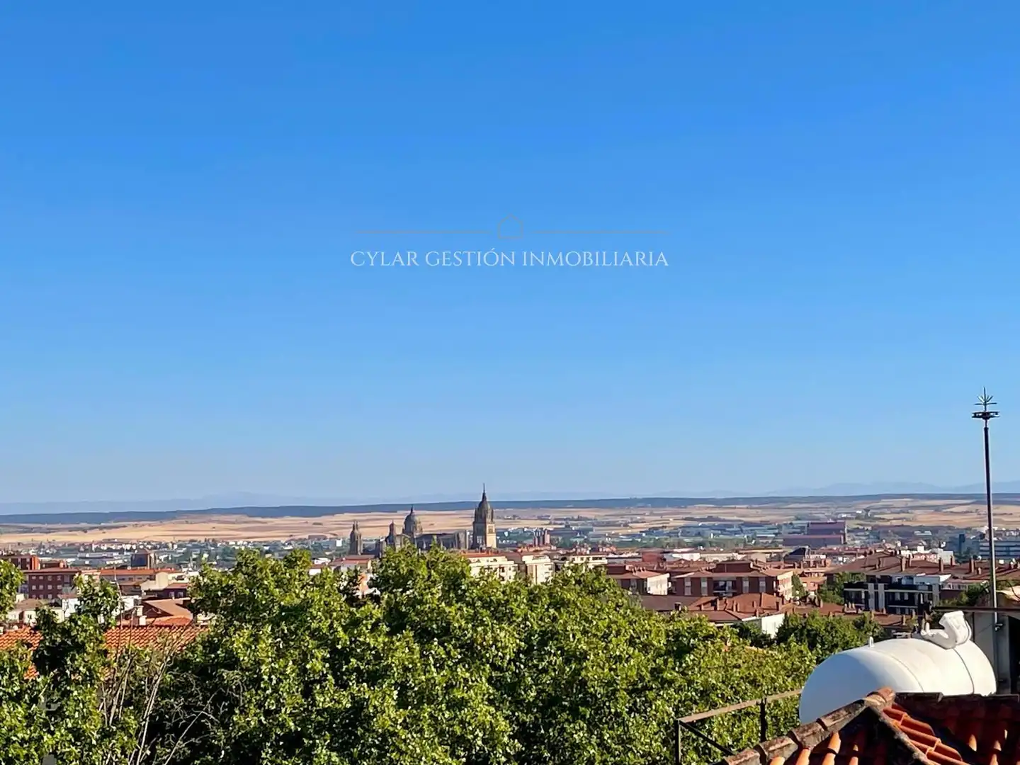 Exterior view of Flat for sale in Salamanca  with Heating, Terrace and Furnished