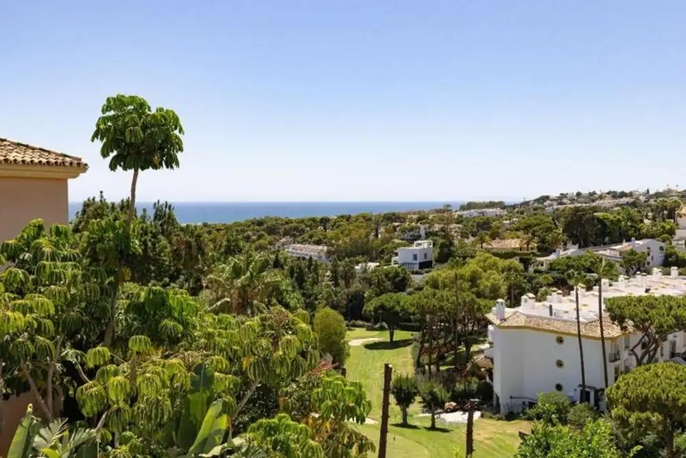 Casa con piscina en alquiler en Calahonda, imagen 4