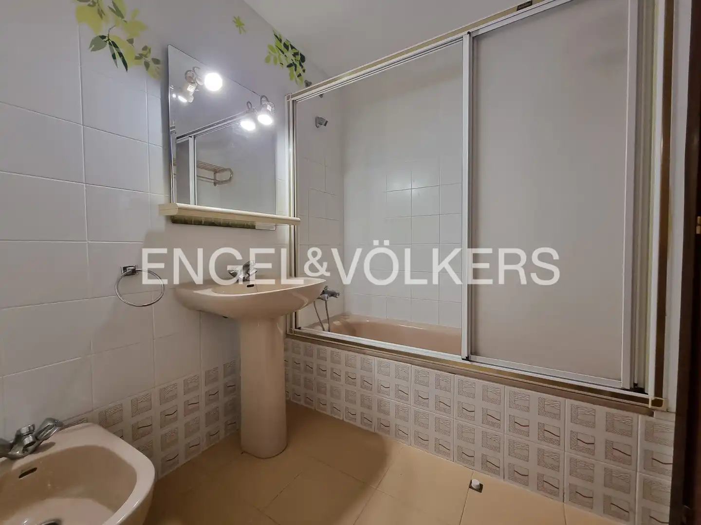 Baño de Piso de alquiler en Sevilla con Aire acondicionado, Calefacción y Terraza