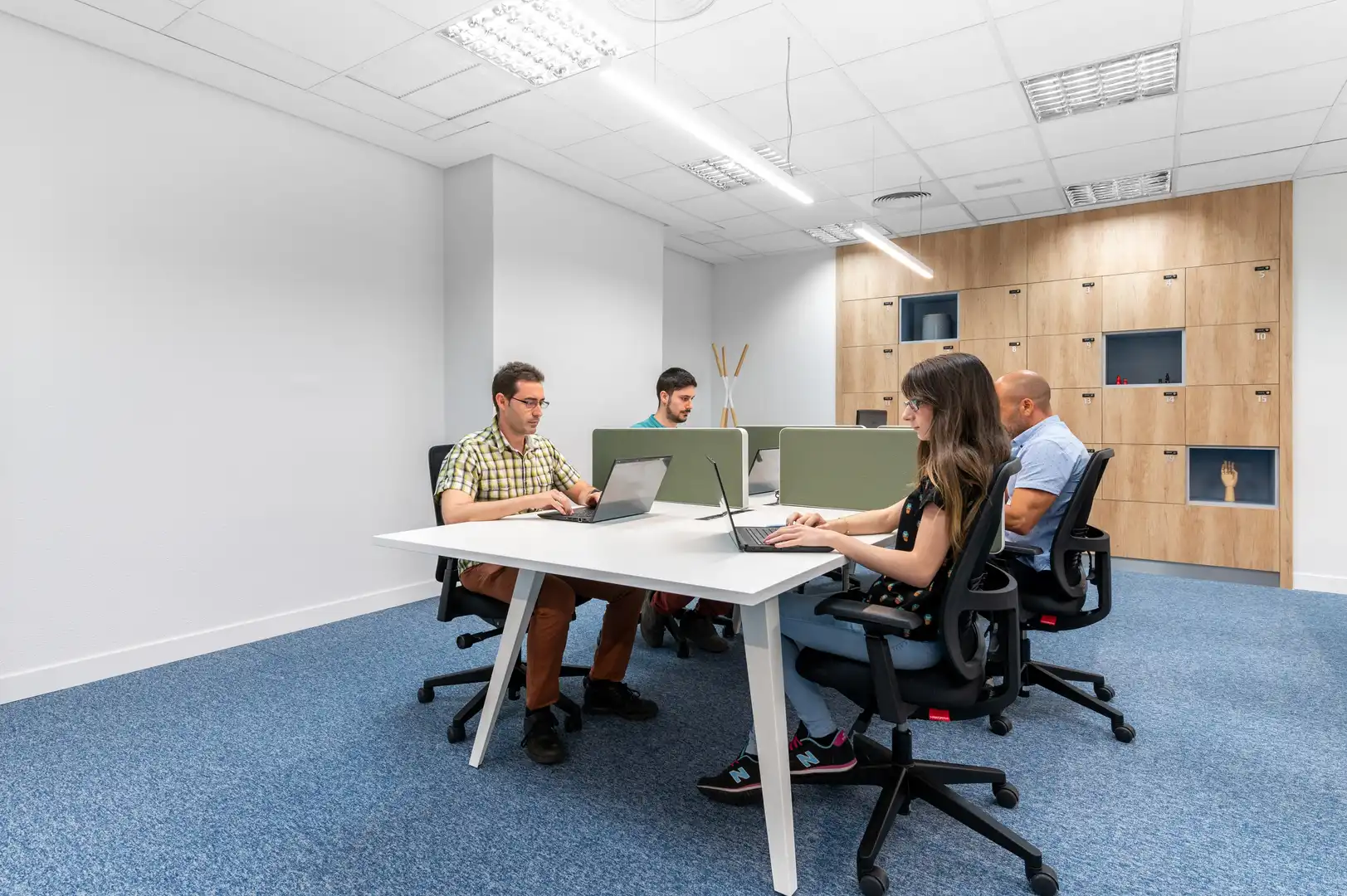 Büro zur Miete in Toledo mit Klimaanlage, Heizung und Möbliert