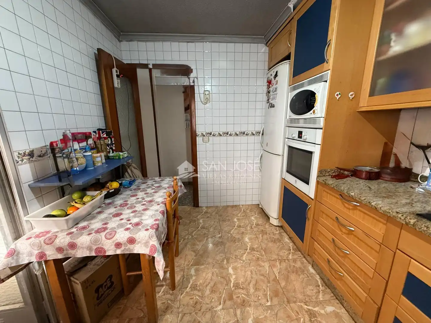Küche von Wohnung zum Verkauf in Monforte del Cid mit Klimaanlage, Heizung und Terrasse