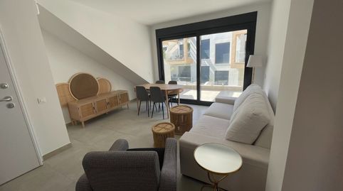 Sumérgete en el confort y la exclusividad de este sofisticado bungalow de obra nueva en la prestigiosa zona de PAU 26, en Orihuela, imatge 3