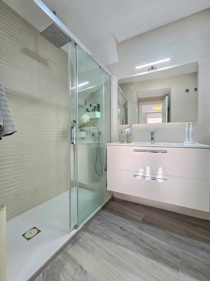 Badezimmer von Haus oder Chalet zum Verkauf in Torrent mit Klimaanlage, Privatgarten und Abstellraum