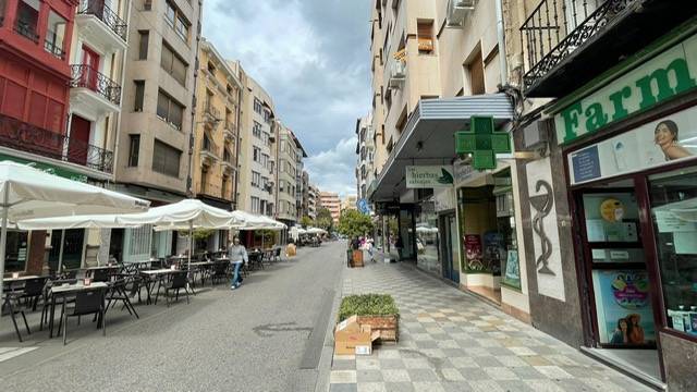Local comercial en Alquiler en Calle Carretería en Centro