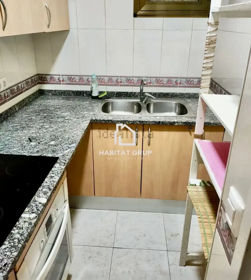Flat for sale in Centre, imagen 3