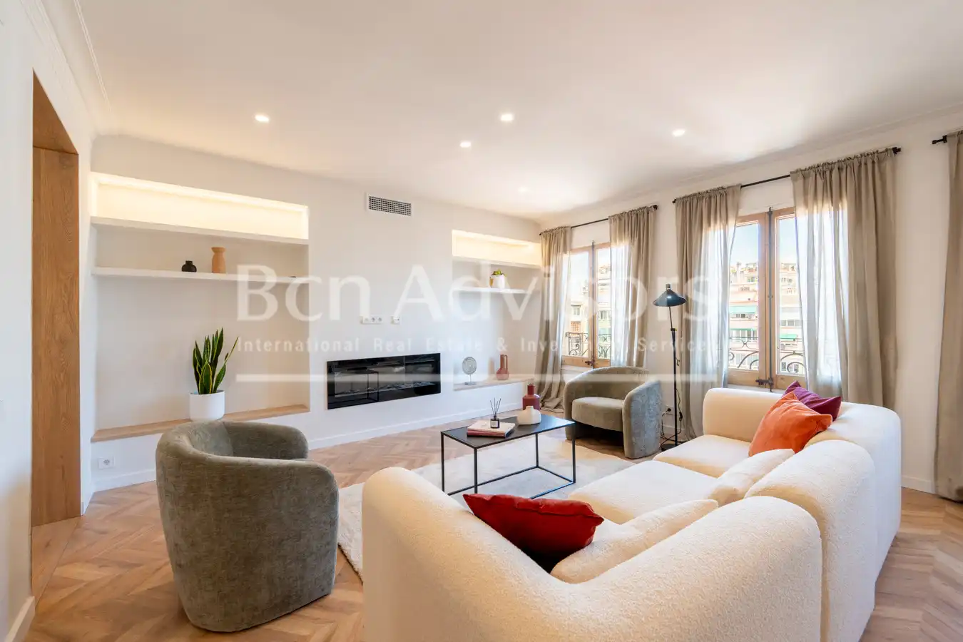 Piso con terraza en venta en Carrer de Girona, imagen 5