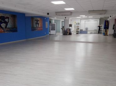 Local comercial en venda a Avenida Primero de Mayo 1