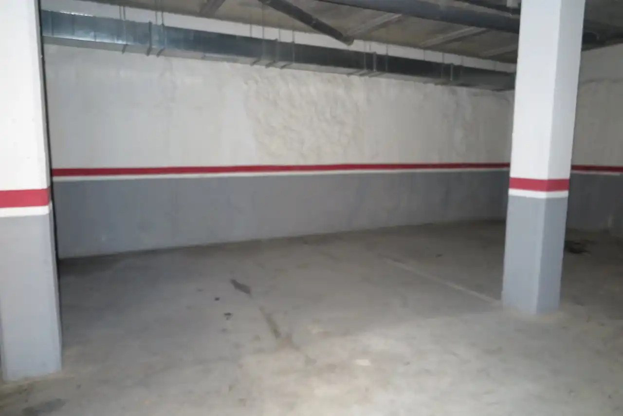 Parcheggio in vendita a c/ santa cristina, imagen 3