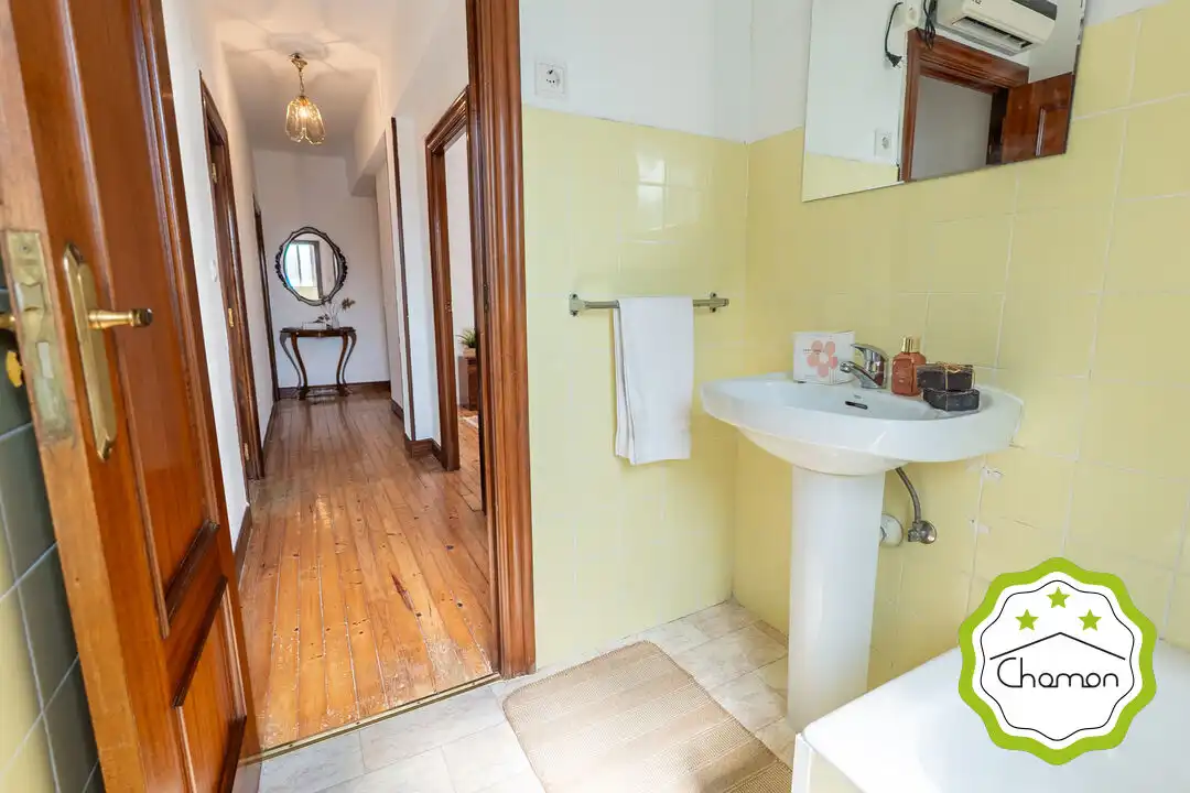 Baño de Piso en venta en Bilbao  con Calefacción y Balcón