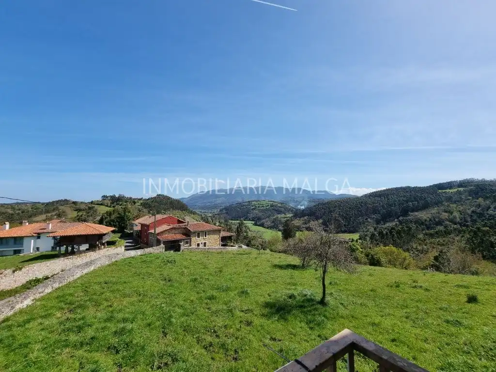 Casa o xalet en venda en Colunga amb Jardí privat i Traster