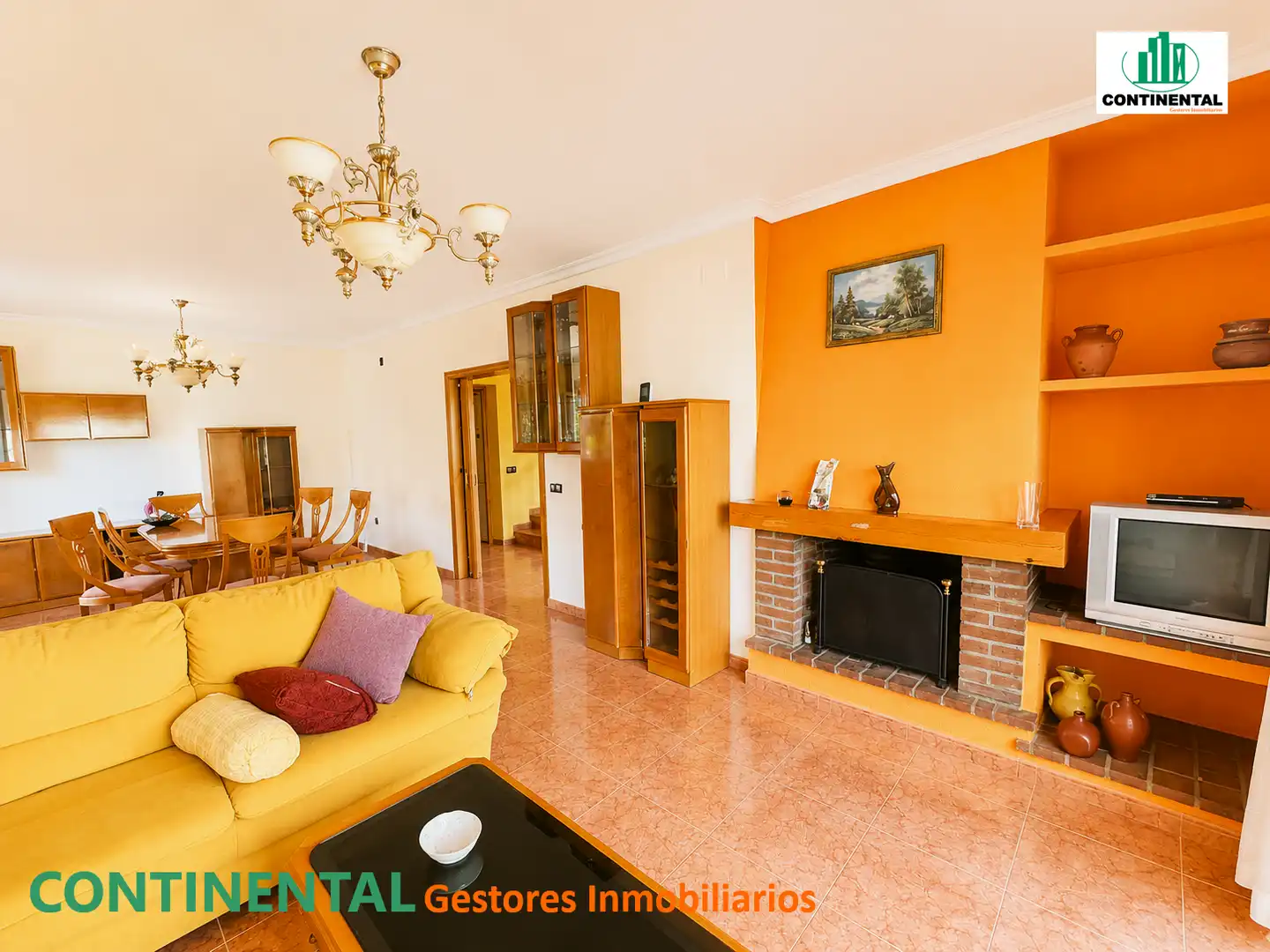 Sala d'estar de Casa o xalet en venda en Galapagar amb Calefacció, Jardí privat i Terrassa
