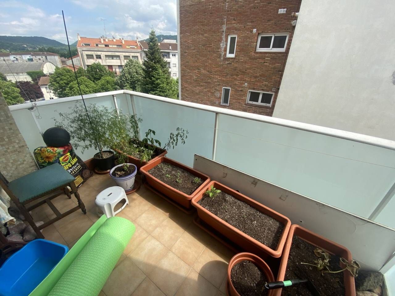 Terrassa de Pis en venda en Olot amb Traster, Moblat i Balcó