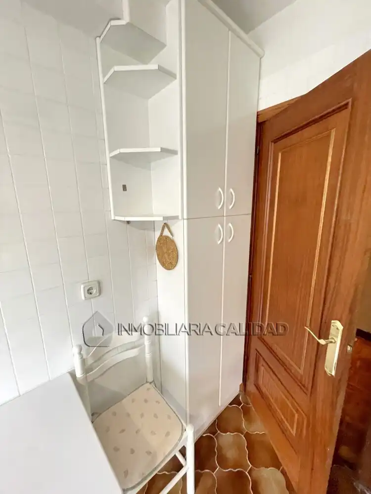 Bedroom of Flat for rent in Burgos  with Heating and Furnished