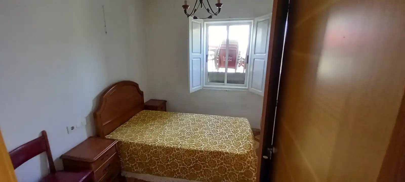 Schlafzimmer von Haus oder Chalet zum Verkauf in Cambados mit Abstellraum, Möbliert und Ofen