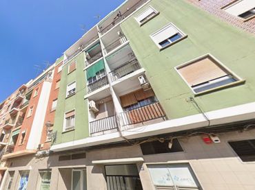 Pis en venda a Salvador Pau