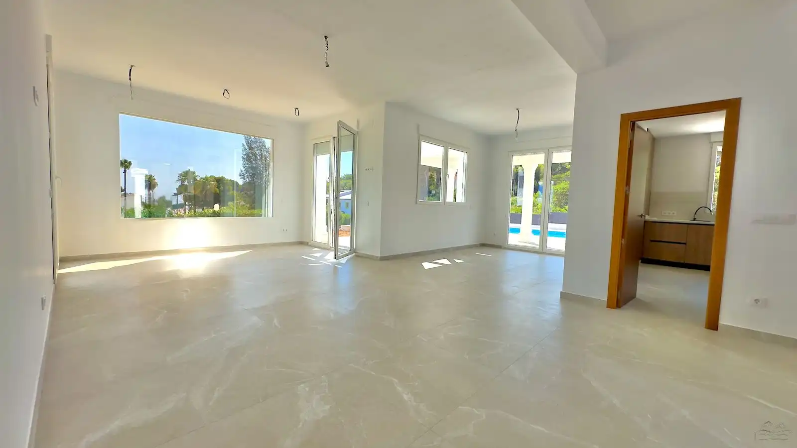Houses for sale in Jávea / Xàbia  with Air Conditioner, Heating and Private garden