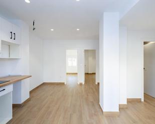 Flat for sale in  Granada Capital  with Air Conditioner and Heating