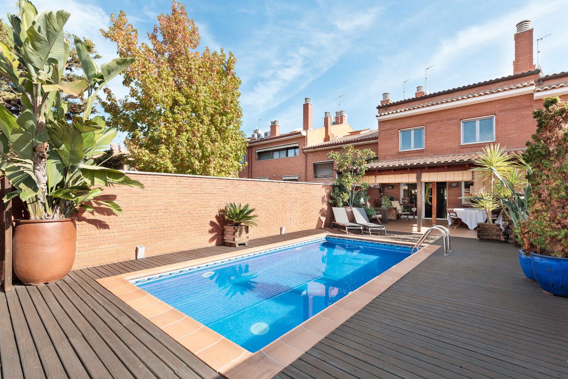 Swimming pool of Single-family semi-detached for sale in Sant Quirze del Vallès  with Air Conditioner, Heating and Private garden