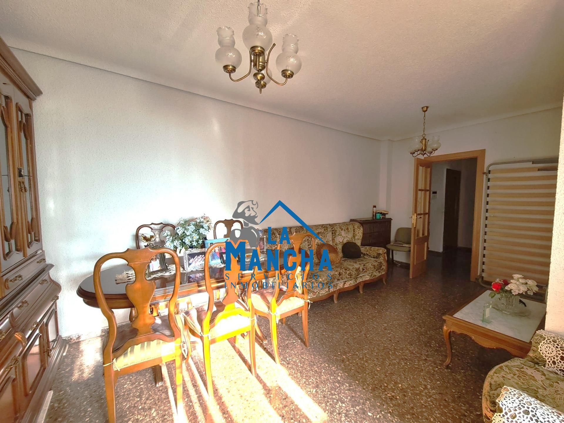 Living room of Flat for sale in  Albacete Capital  with Heating, Private garden and Terrace