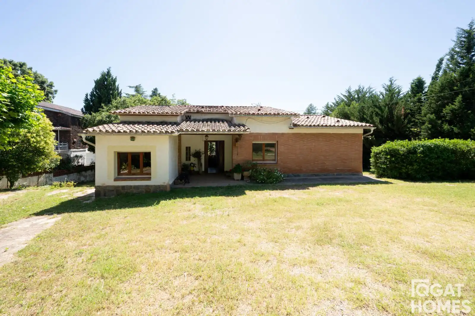 Exterior view of Houses for sale in Sant Cugat del Vallès  with Air Conditioner, Heating and Terrace