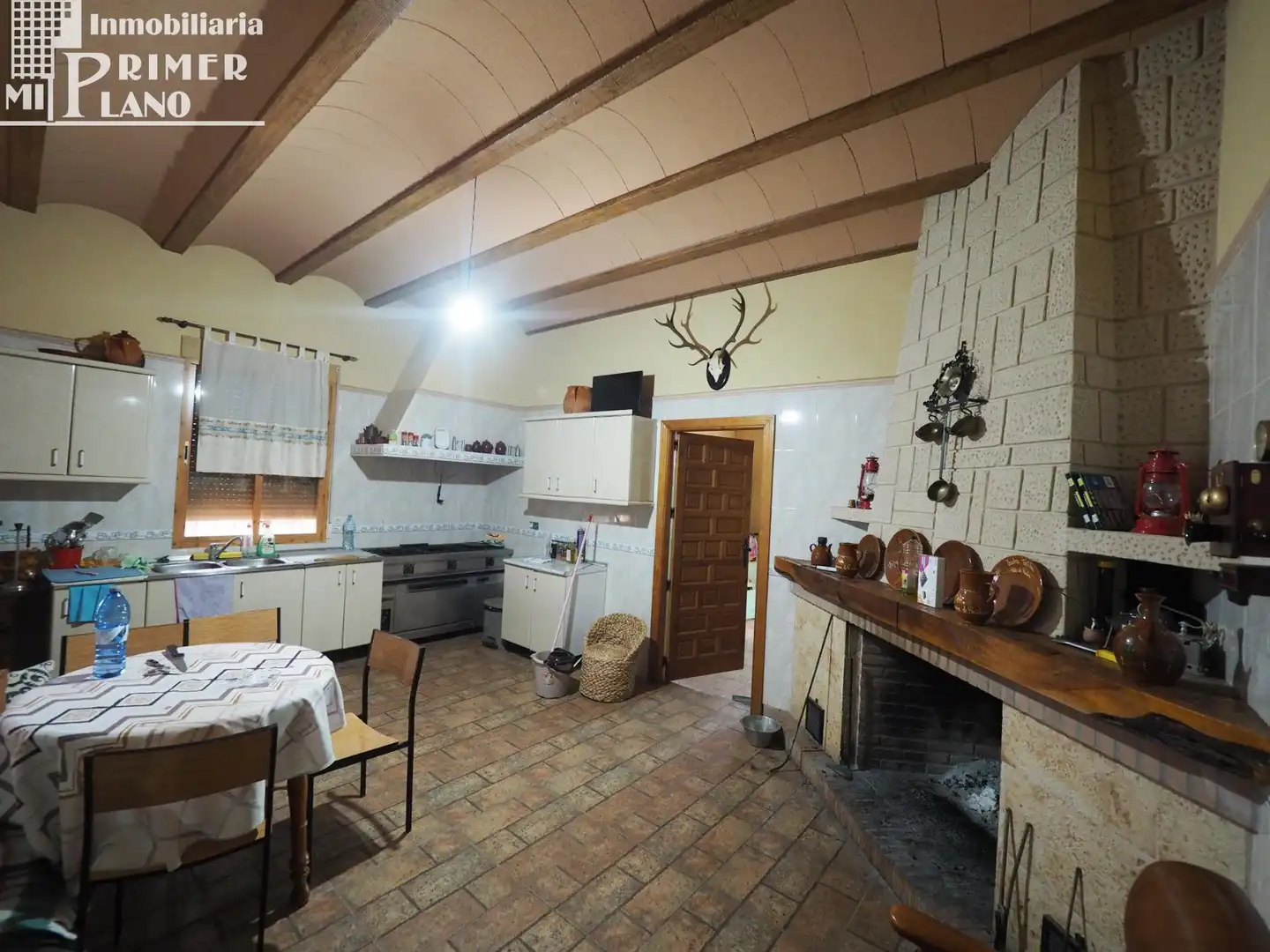 Cuina de Finca rústica en venda en Alhambra amb Aire condicionat