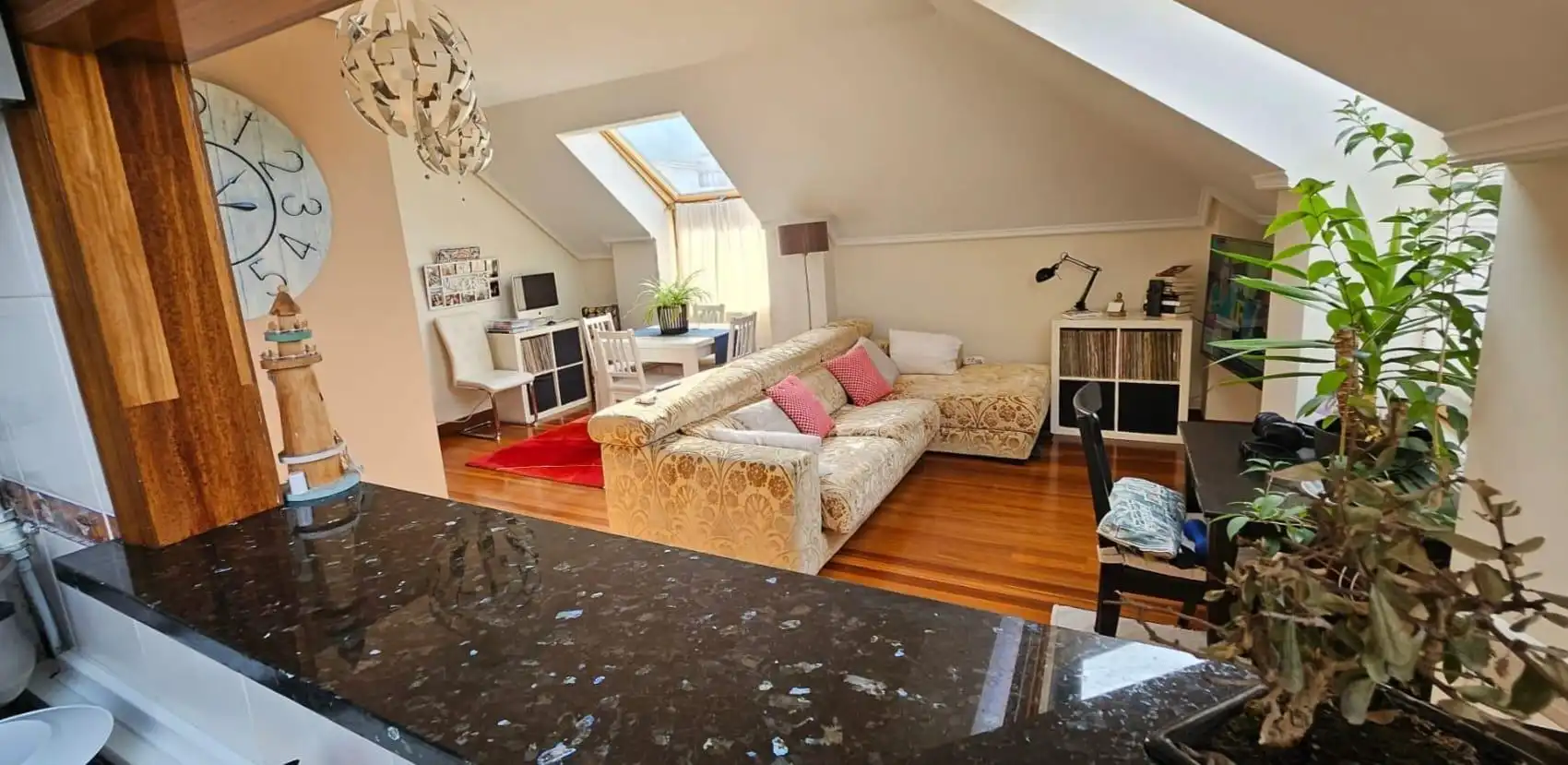 Sala de estar de Ático en venta en Castro-Urdiales
