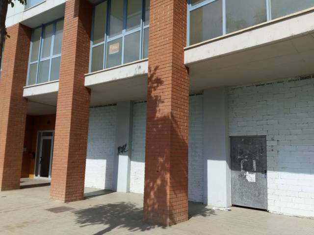 Local comercial en Venta en Plaça Països Catalans en Balàfia